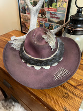 Load image into Gallery viewer, Montana