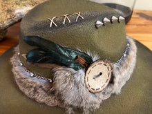 Load image into Gallery viewer, Remy