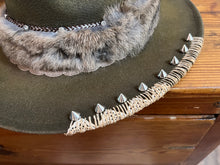 Load image into Gallery viewer, Remy