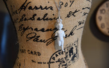 Load image into Gallery viewer, Royal Charlotte
