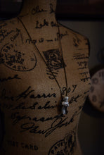 Load image into Gallery viewer, Gear Charlotte
